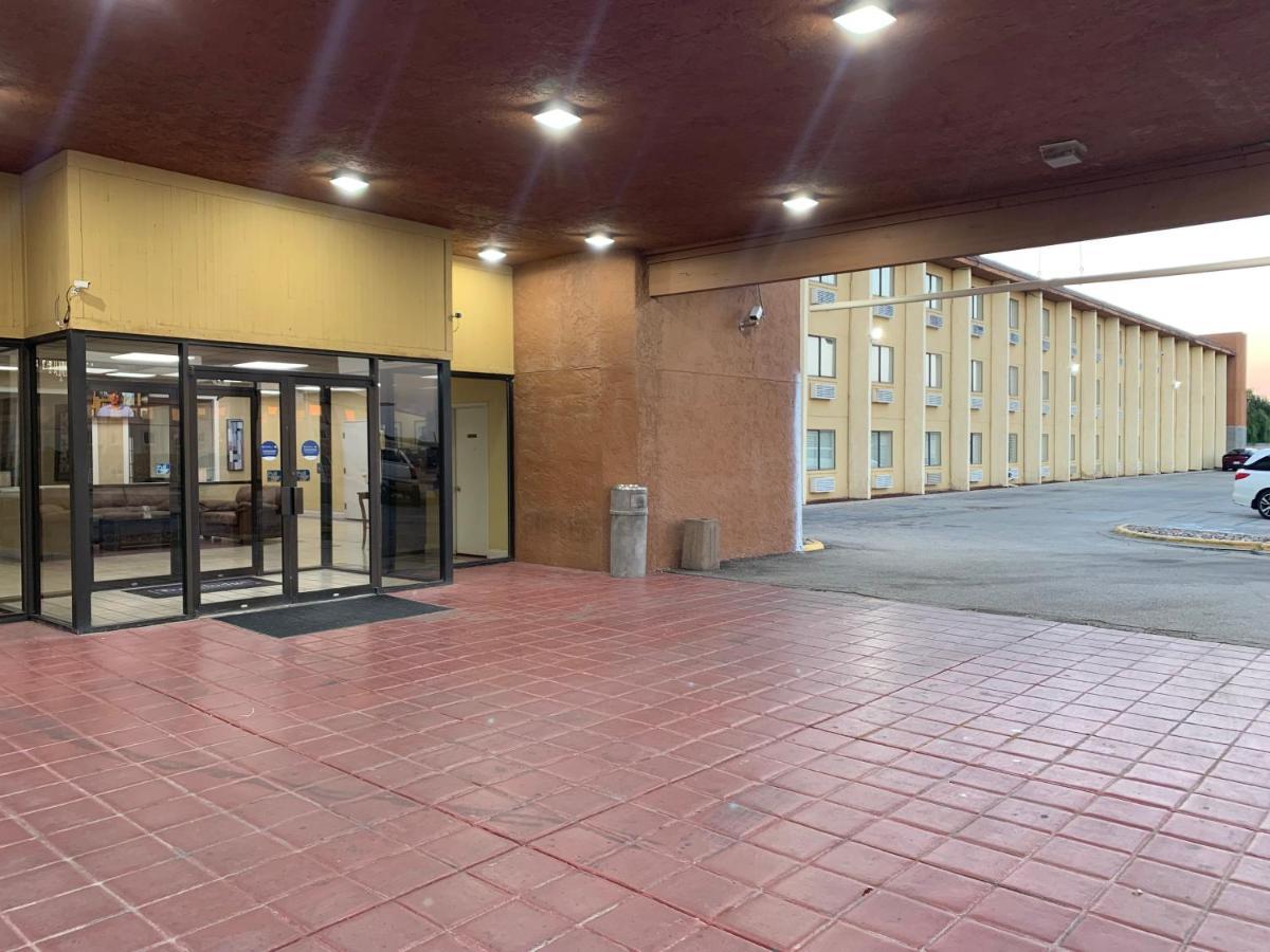 Travelodge By Wyndham Odessa Exterior foto